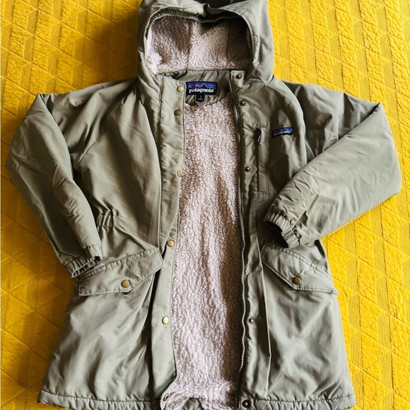 Patagonia Girls' Green Hooded Winter Coat